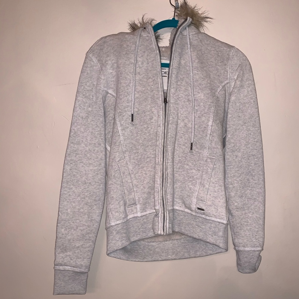 GRAY FUR ZIP UP HOODIE NEVER WORN SUPER WARM
